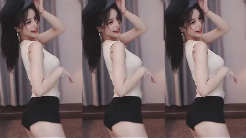 斗鱼主播苏恩Shake Party Train开火车3V热舞写真全集下载