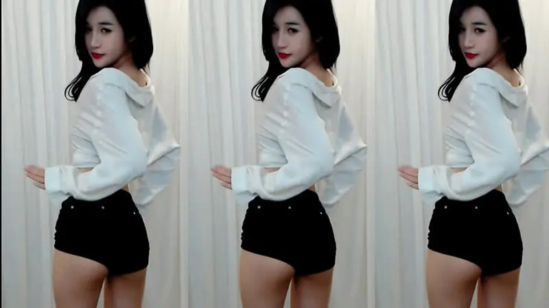 斗鱼主播米儿熊猫直播无水印性感热舞合集17部2.74GB下载 斗鱼主播米儿熊猫直播无水印性感热舞合集17部2.74GB下载